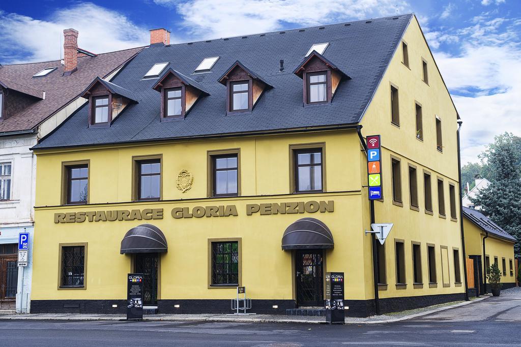 Penzion, Restaurant Gloria Chrastava Kültér fotó