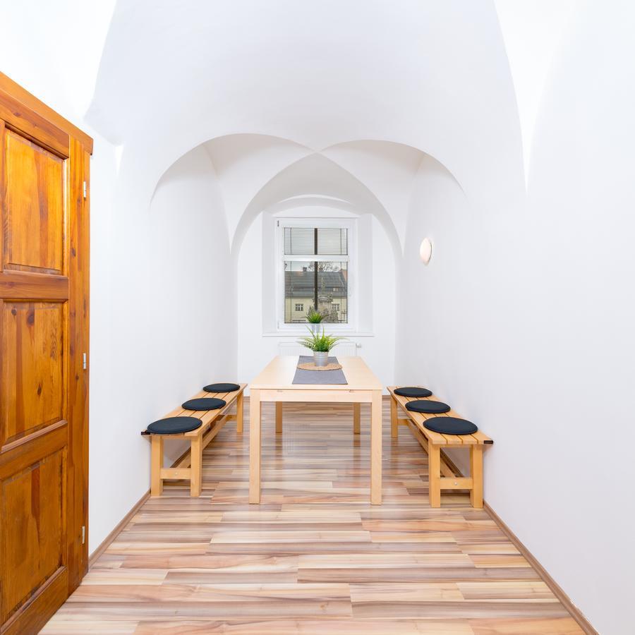 Penzion, Restaurant Gloria Chrastava Kültér fotó